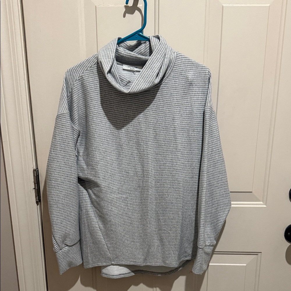 Cable & Gauge Light Gray Striped Turtleneck Sweater